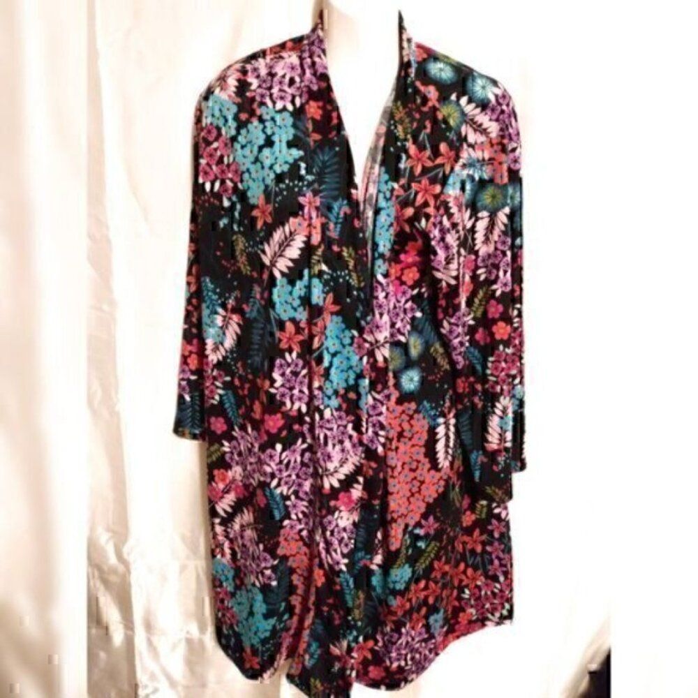 N natori Floral Cardigan size S